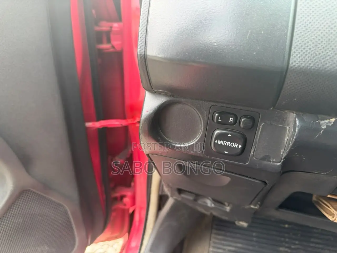 Toyota Vitz 1.3 AWD 3dr 2010 Red