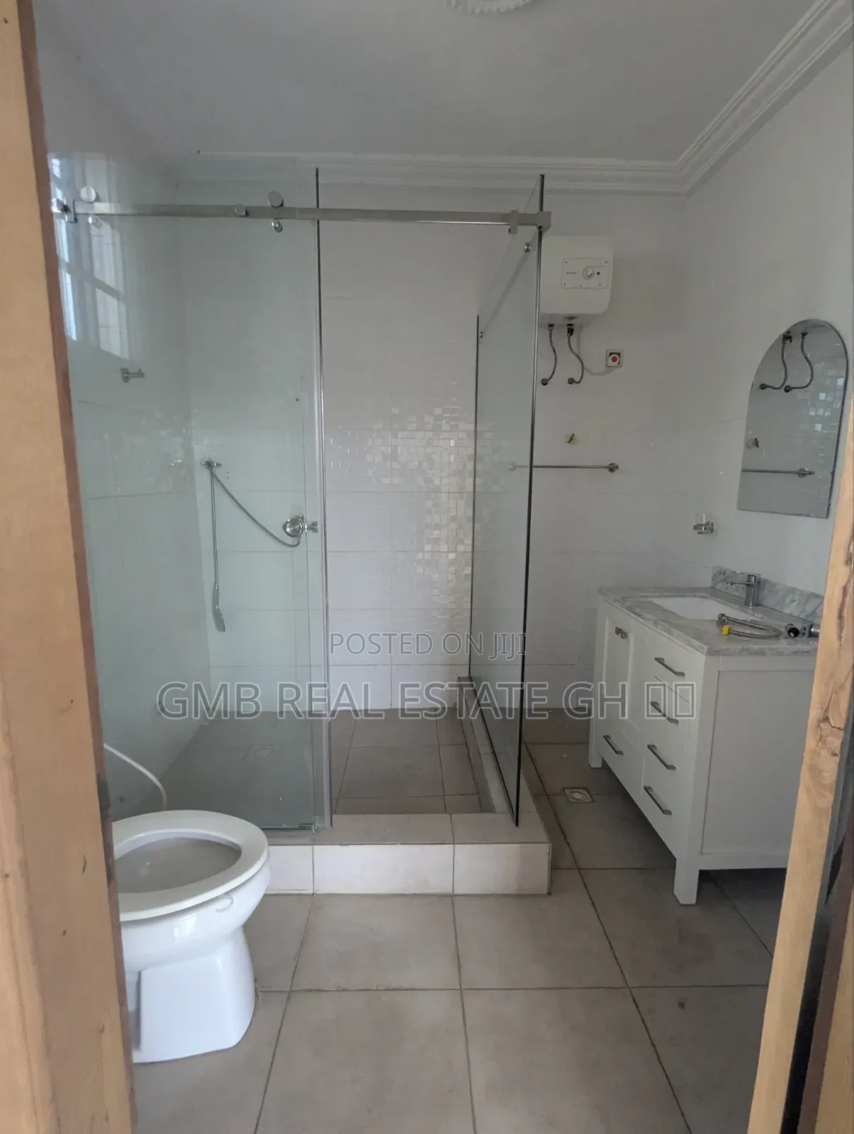 3bdrm Apartment in Adjringanor, Ability for rent