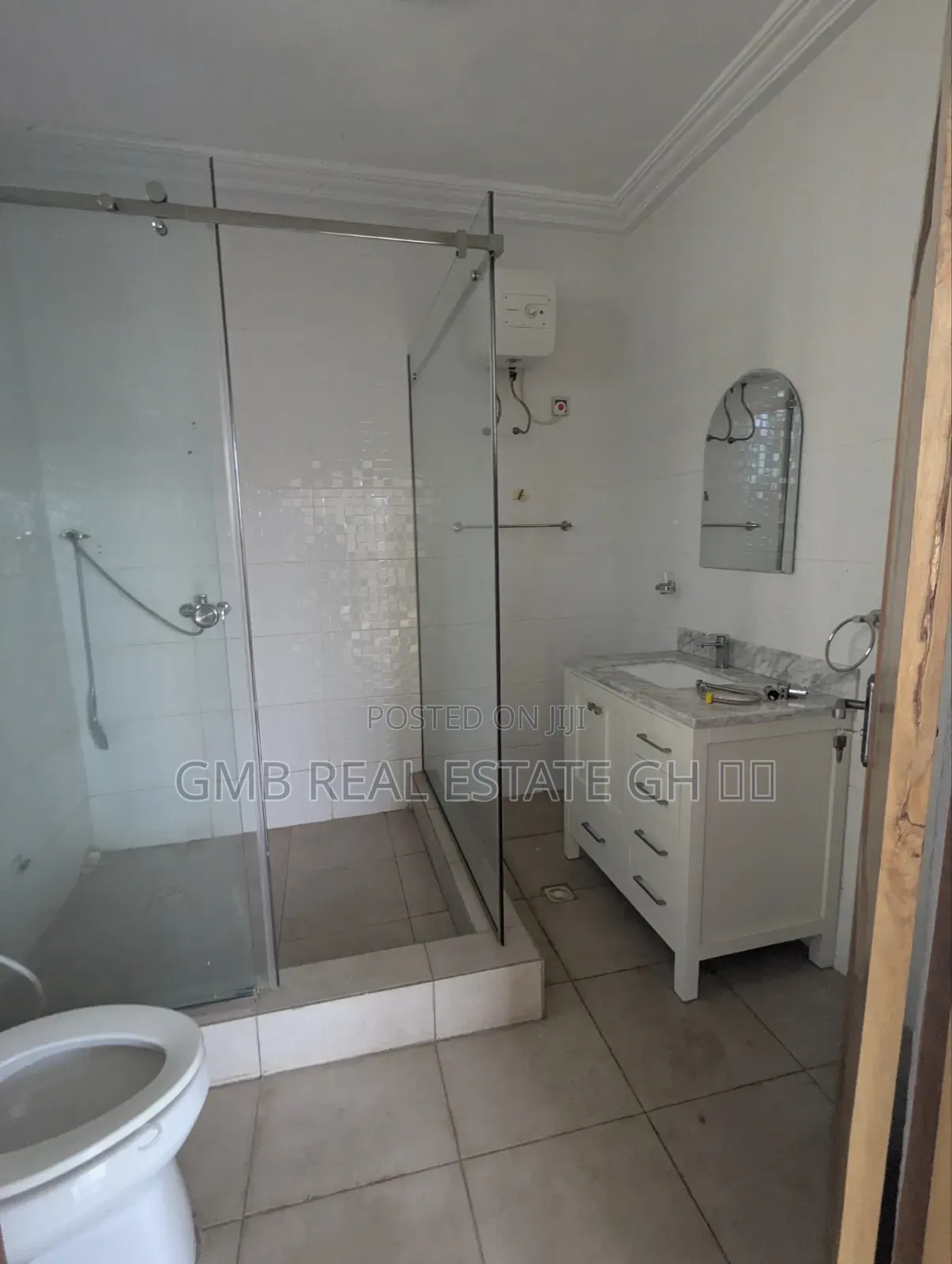 3bdrm Apartment in Adjringanor, Ability for rent