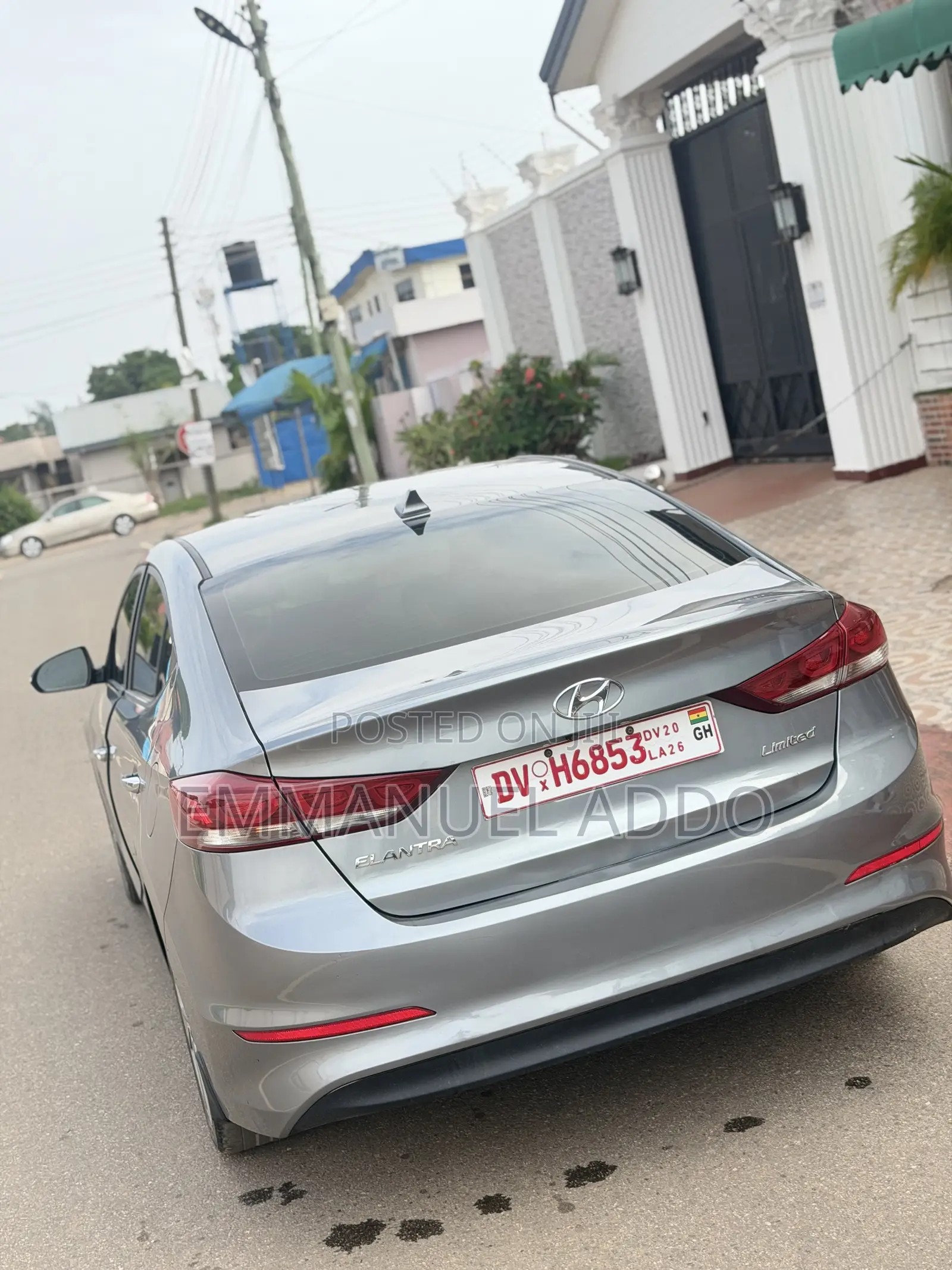Hyundai Elantra Limited Sedan FWD (2.0L 4cyl 6A) 2017 Gray