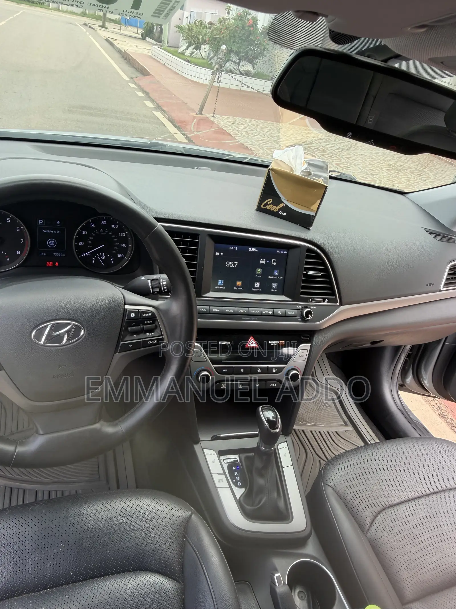 Hyundai Elantra Limited Sedan FWD (2.0L 4cyl 6A) 2017 Gray