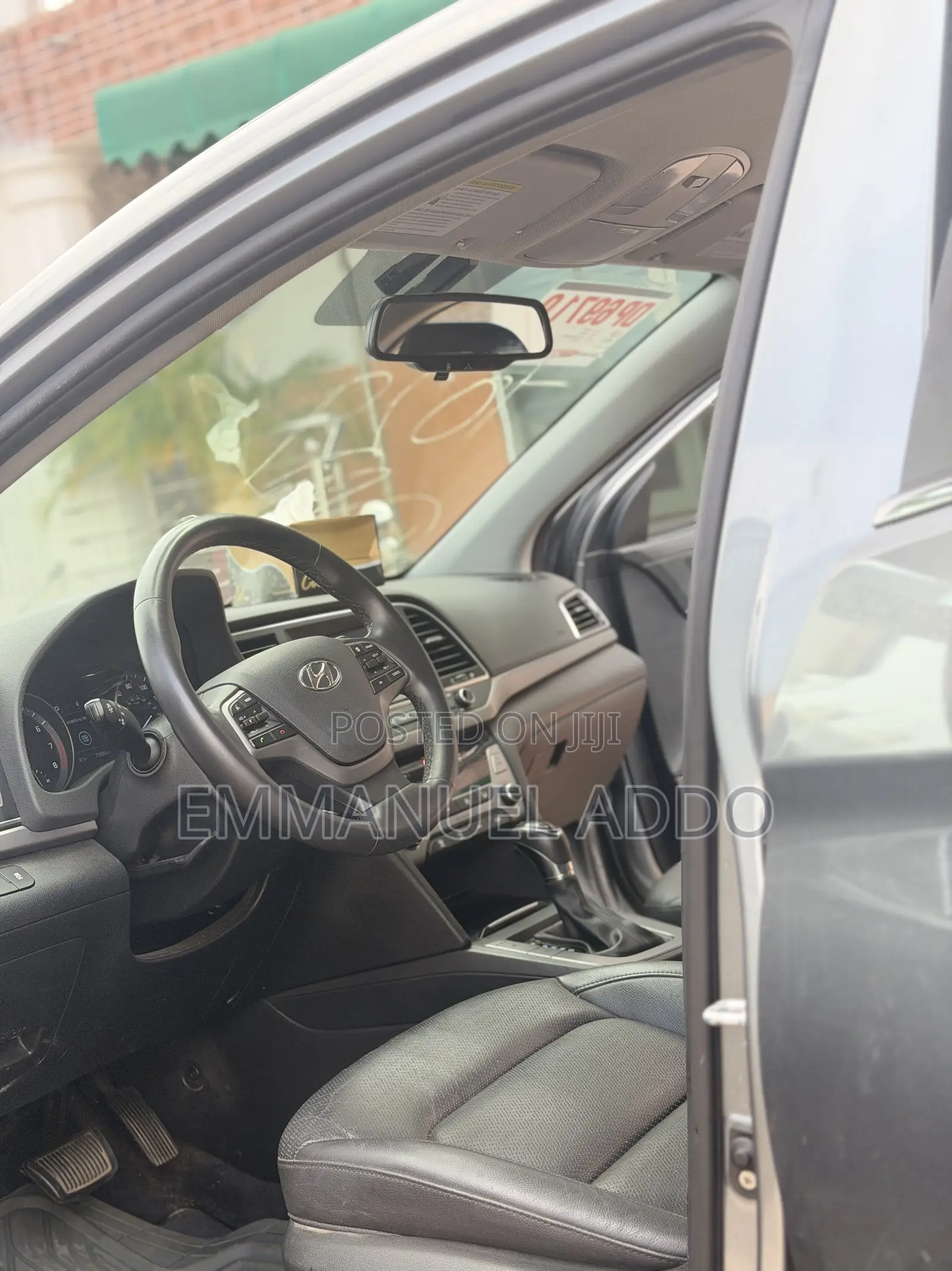 Hyundai Elantra Limited Sedan FWD (2.0L 4cyl 6A) 2017 Gray