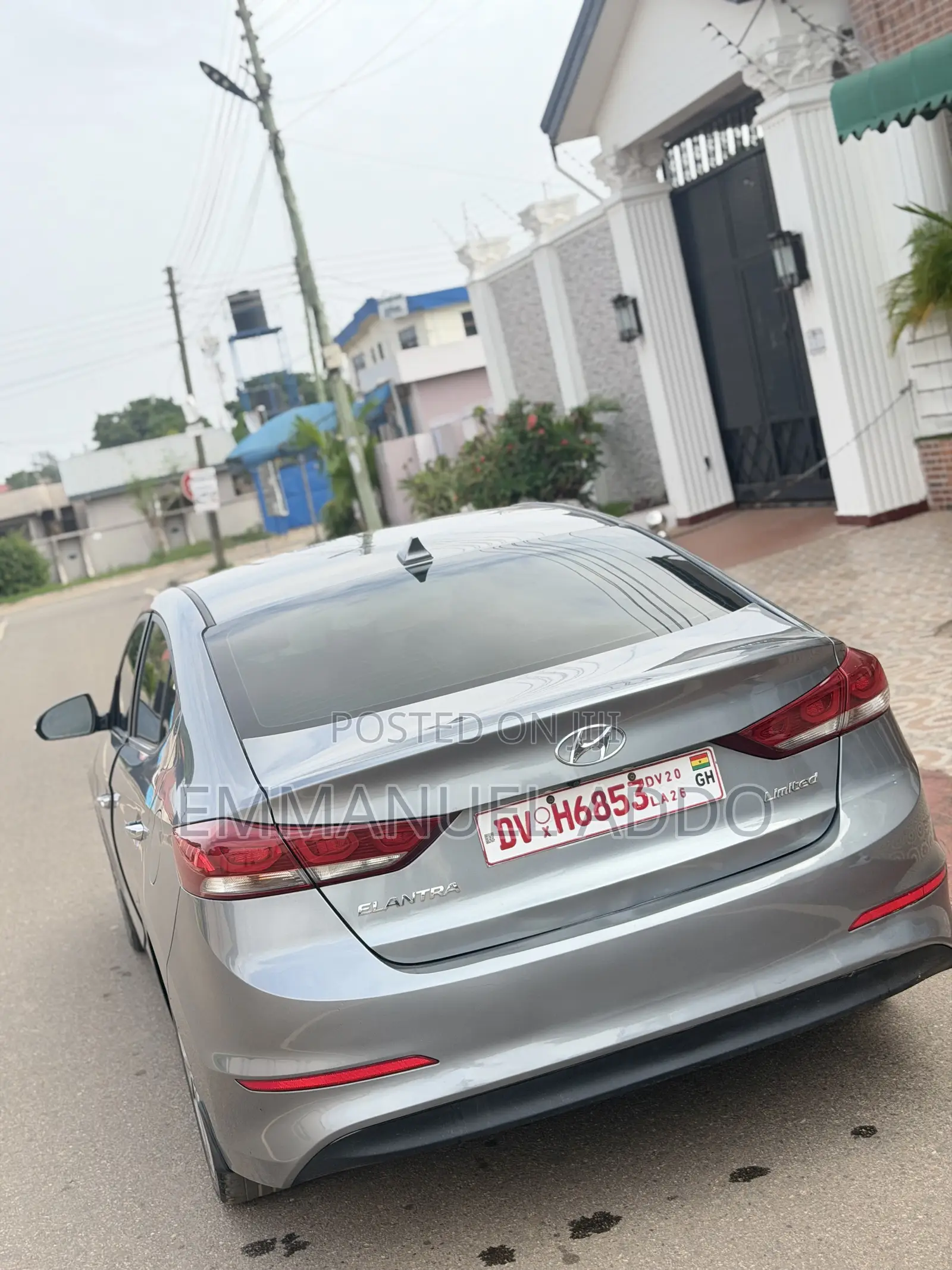 Hyundai Elantra Limited Sedan FWD (2.0L 4cyl 6A) 2017 Gray