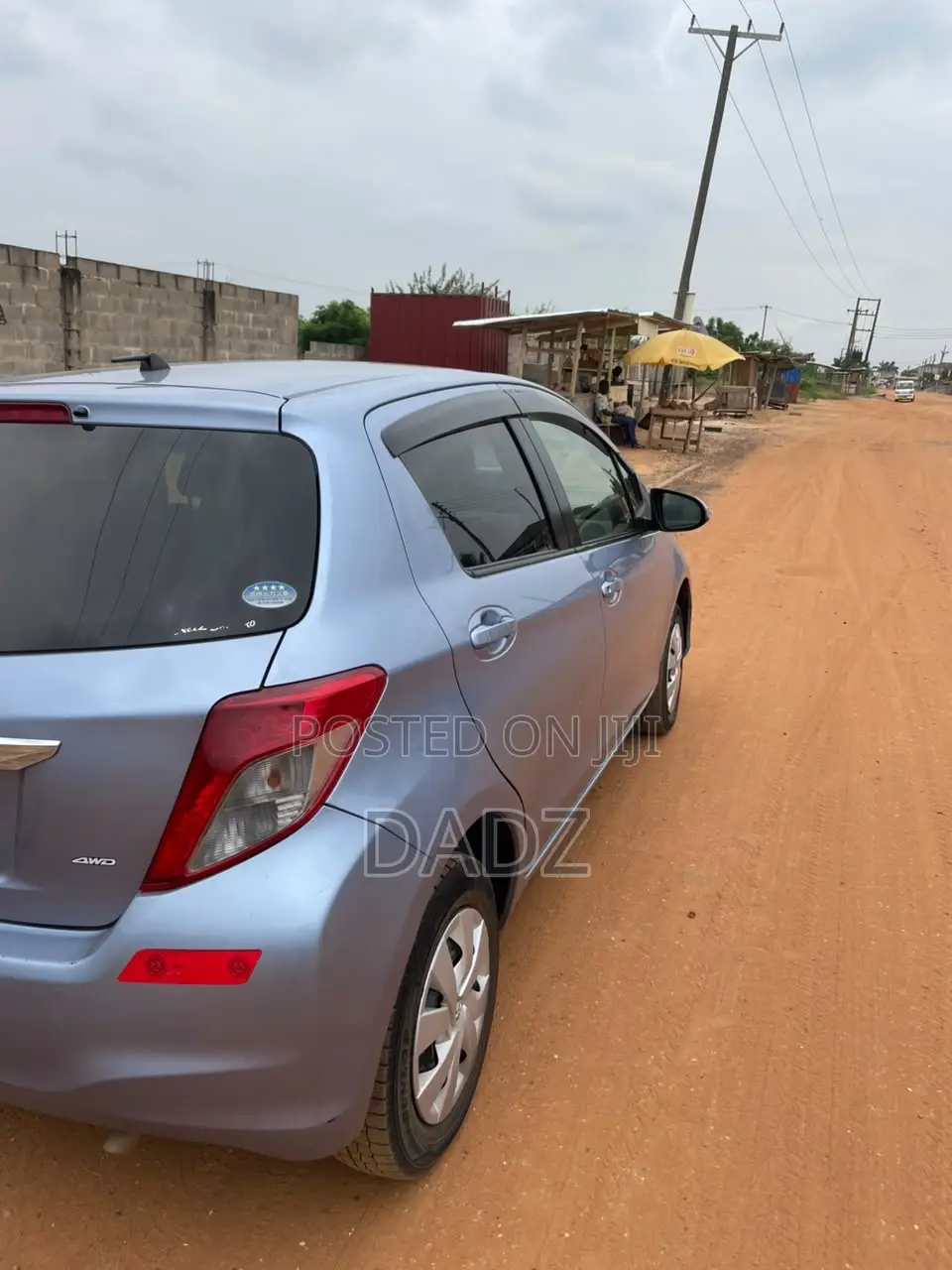 Toyota Vitz 1.0 FWD 5dr 2013 Blue