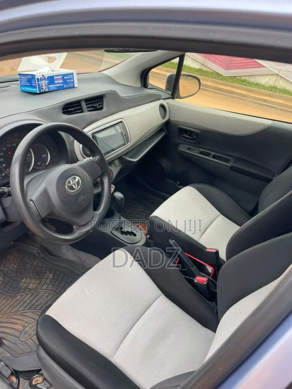 Toyota Vitz 1.0 FWD 5dr 2013 Blue