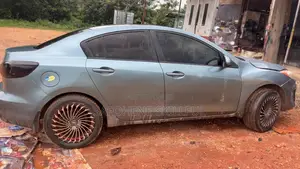 Mazda 3 2.0 i Sport 2011 Gray