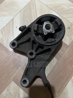 Engine/Gearbox Mount GMC Equinox