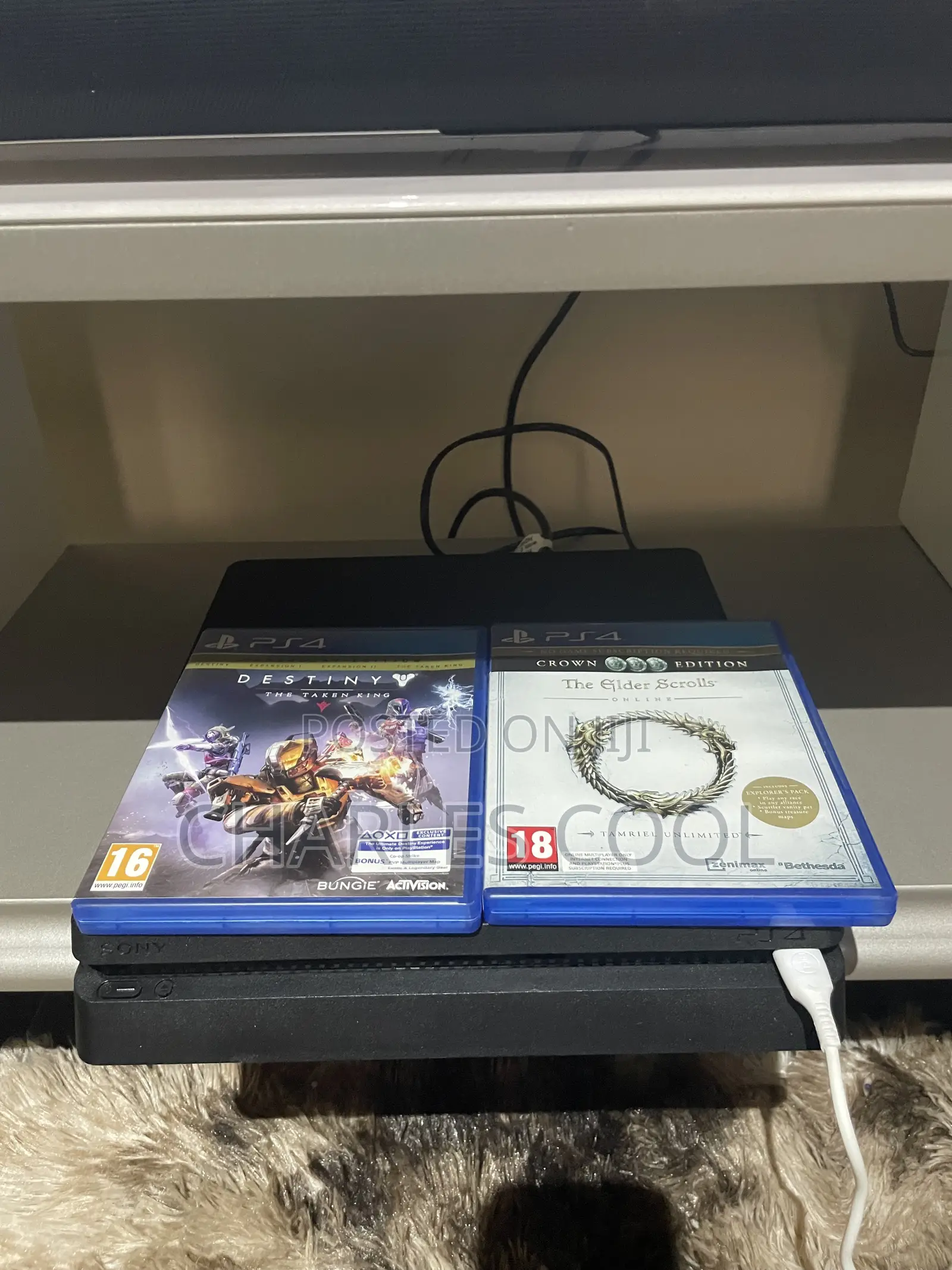 Playstation 4 Standard 500gig With One Pad, 2cd.