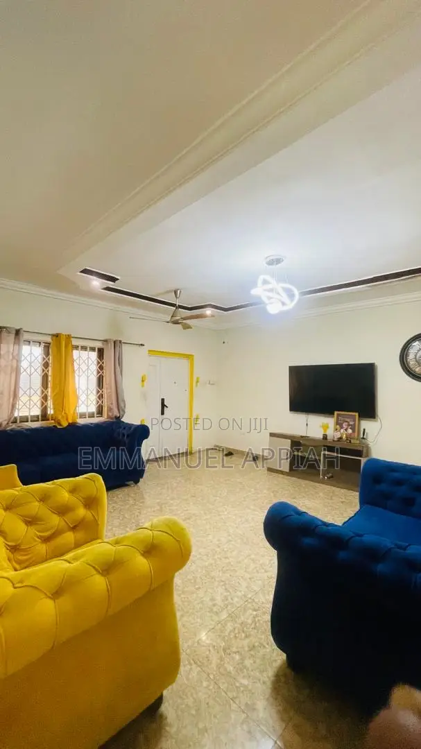 5bdrm House in Ablekuma Odumase for sale
