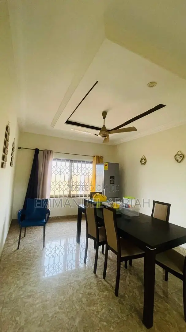 5bdrm House in Ablekuma Odumase for sale