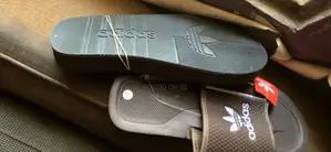Polo Ralph Lauren Signature Pony Slides