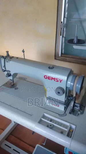 Fairly New Gemsy Industrial Sewing Machine