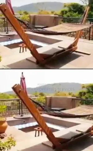 5bdrm Mansion in Aburi for sale