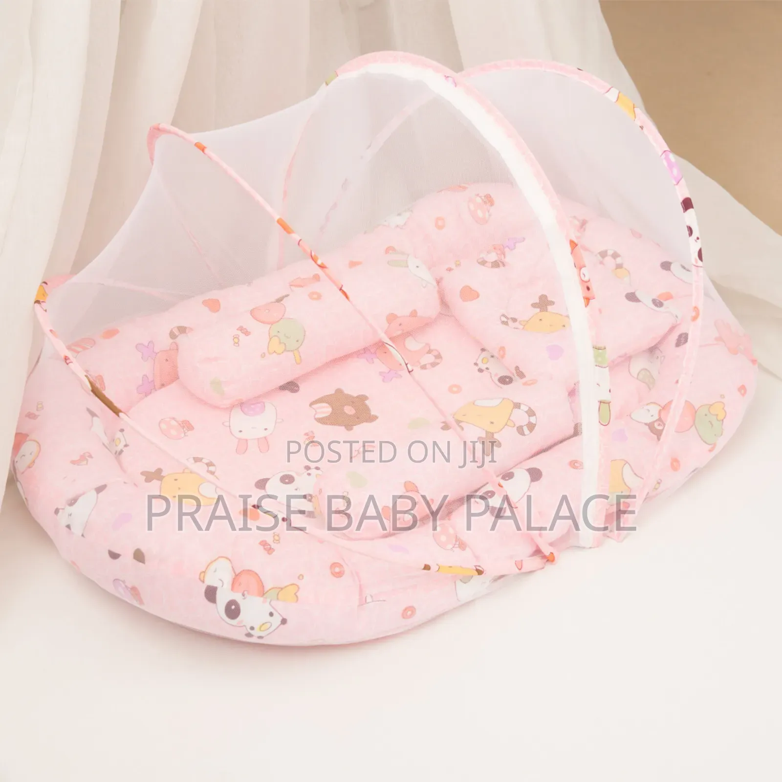 Baby Bed With Net And Pillows