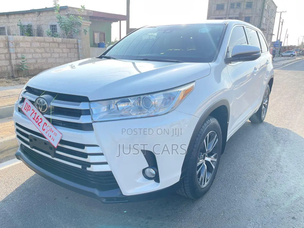 Toyota Highlander LE 4x2 V6 (3.5L 6cyl 8A) 2017 White