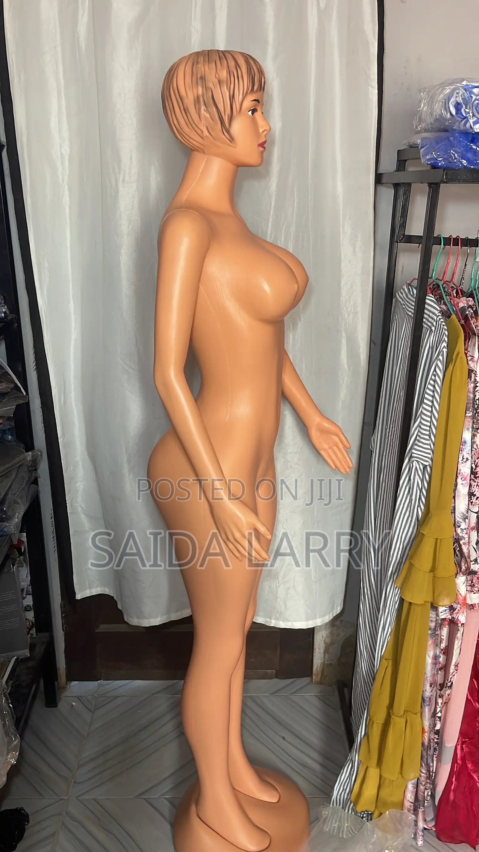 Mannequin N