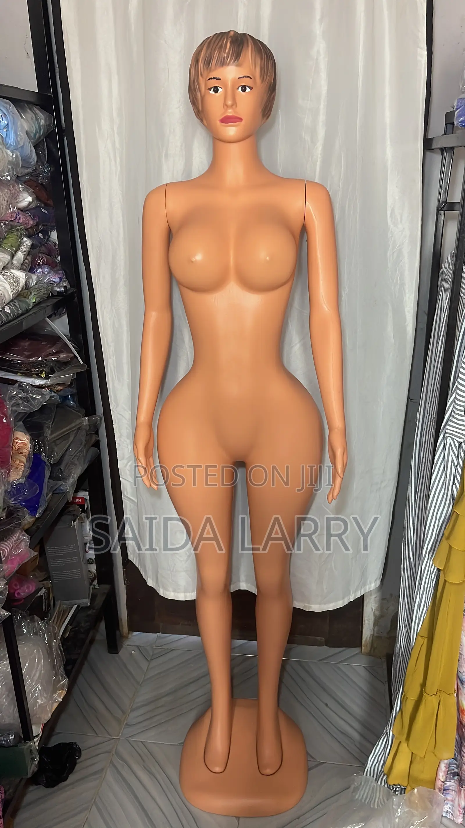 Mannequin N