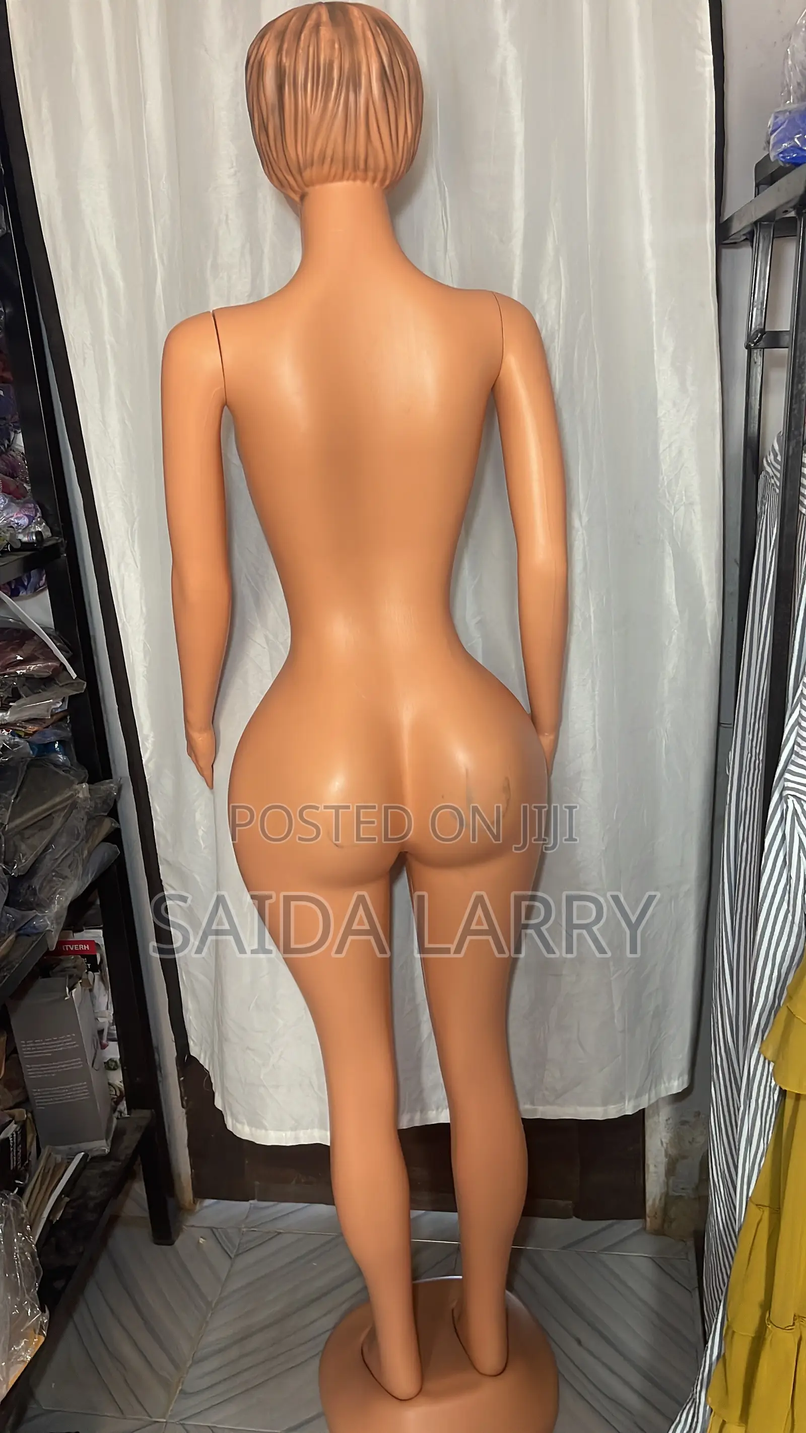 Mannequin N