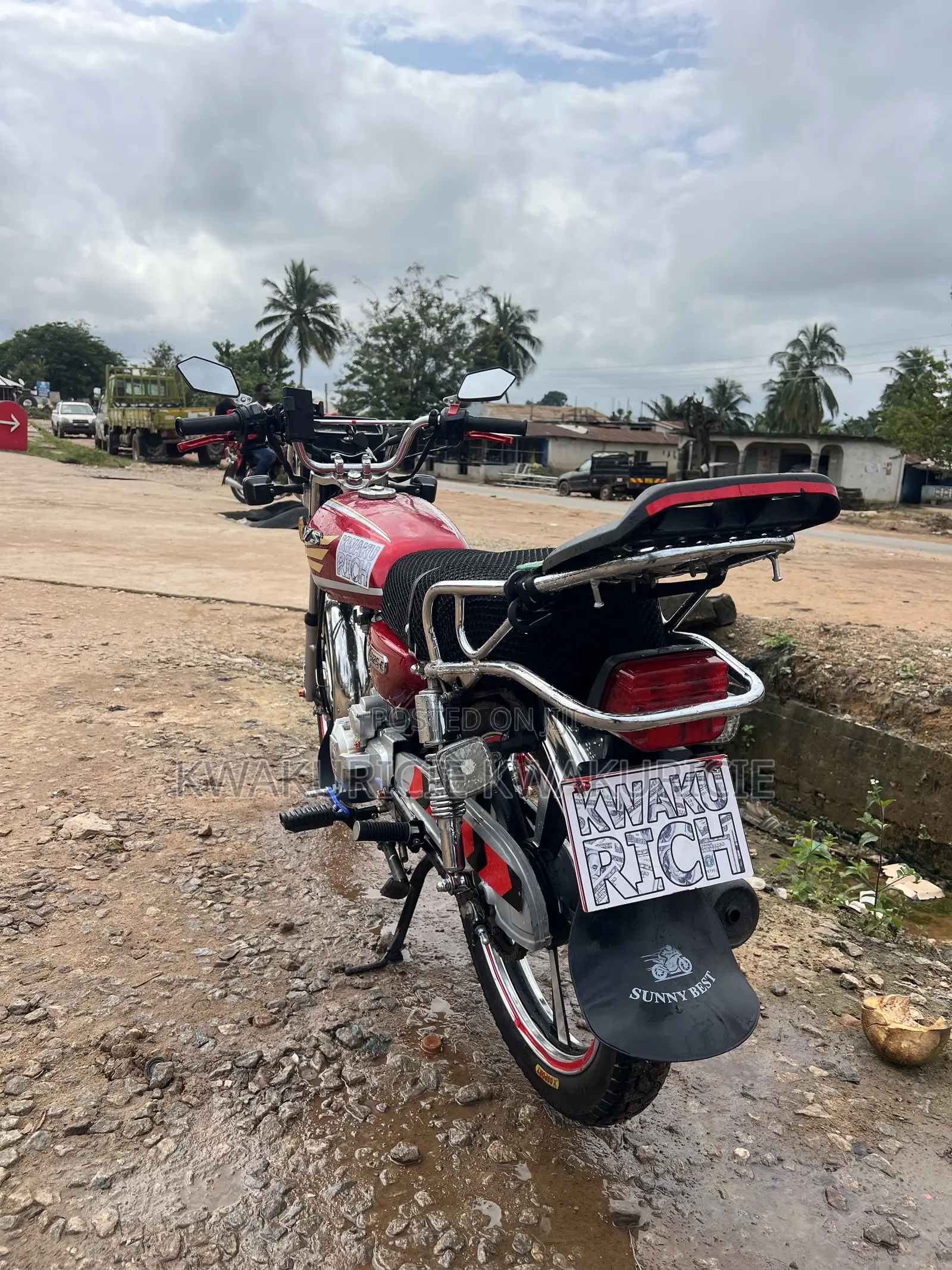 Royal RY125 2018 Red