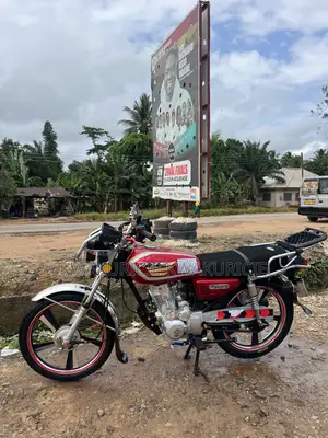 Royal RY125 2018 Red