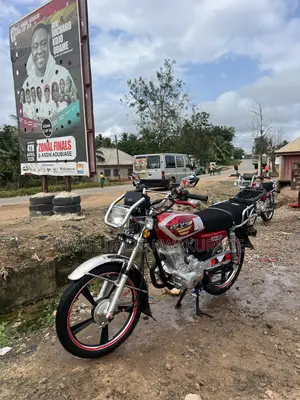 Royal RY125 2018 Red