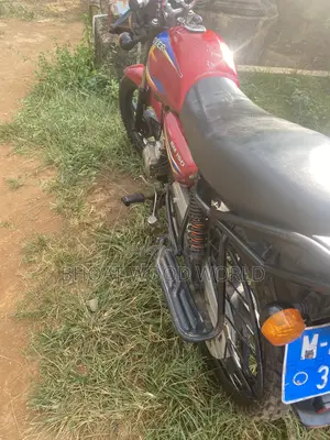 Bajaj Boxer 2019 Red