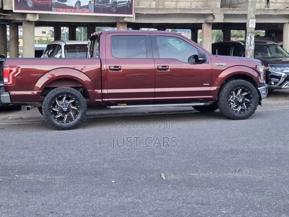 Ford F-150 XL 4x4 SuperCrew Cab Styleside 5.5 ft. box 145 in. WB 2017