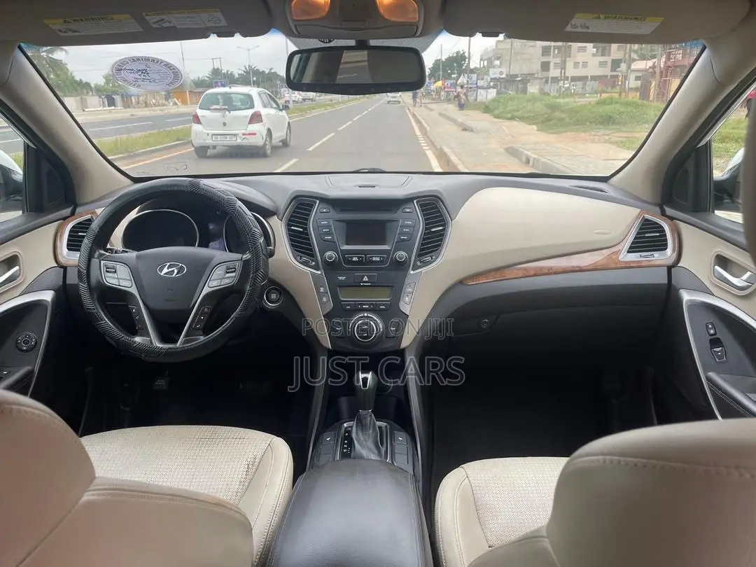 Hyundai Santa Fe 2014 White