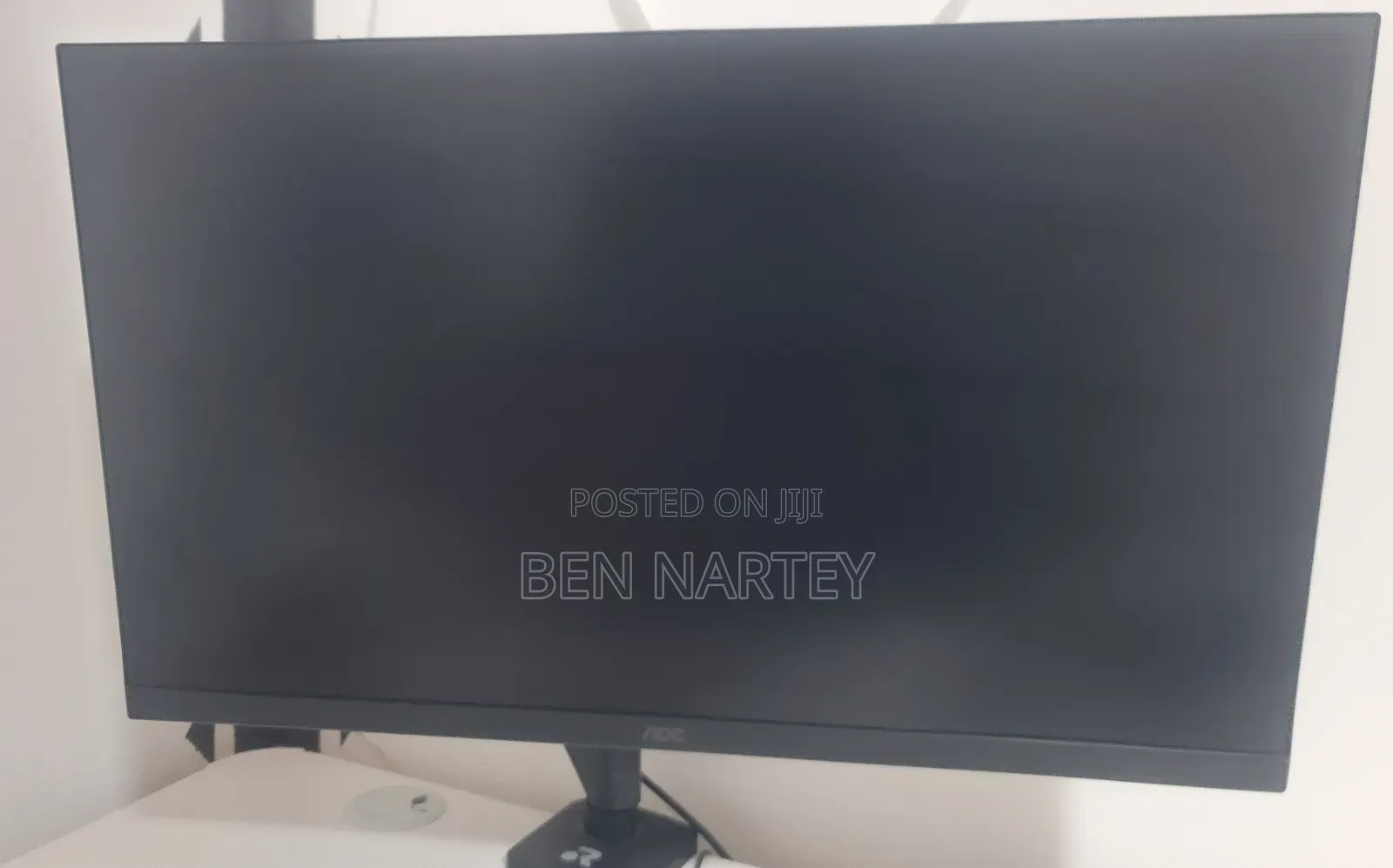 Slightly Used Aoc Q27g4f Gaming Monitor