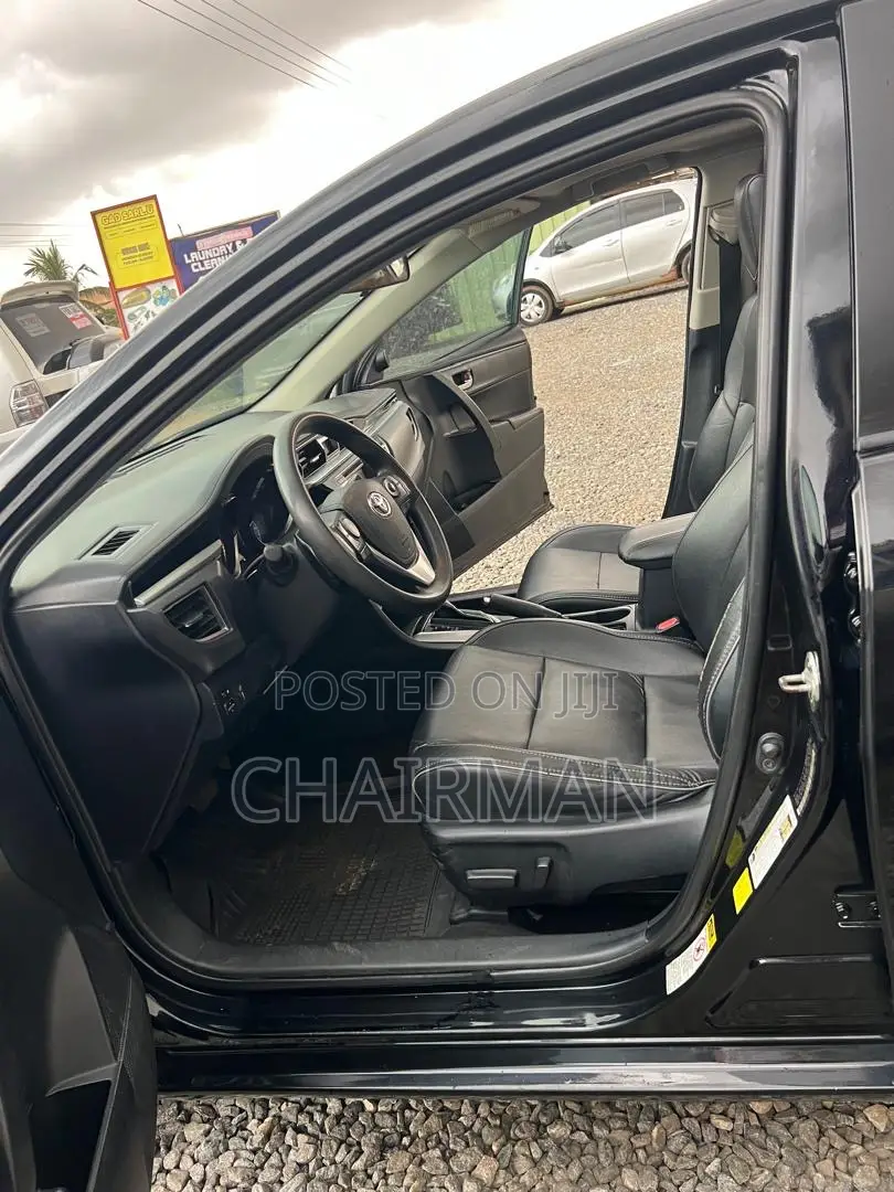Toyota Corolla 2016 Black