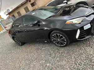 Toyota Corolla 2016 Black