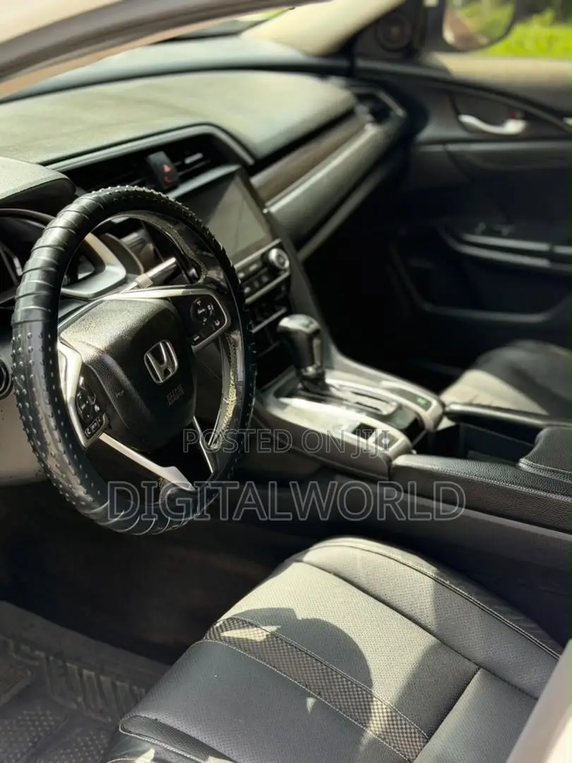 Honda Civic EX-L Sedan 2019 White