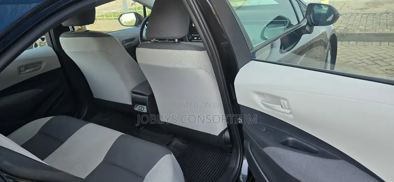 Toyota Corolla 2025 Black