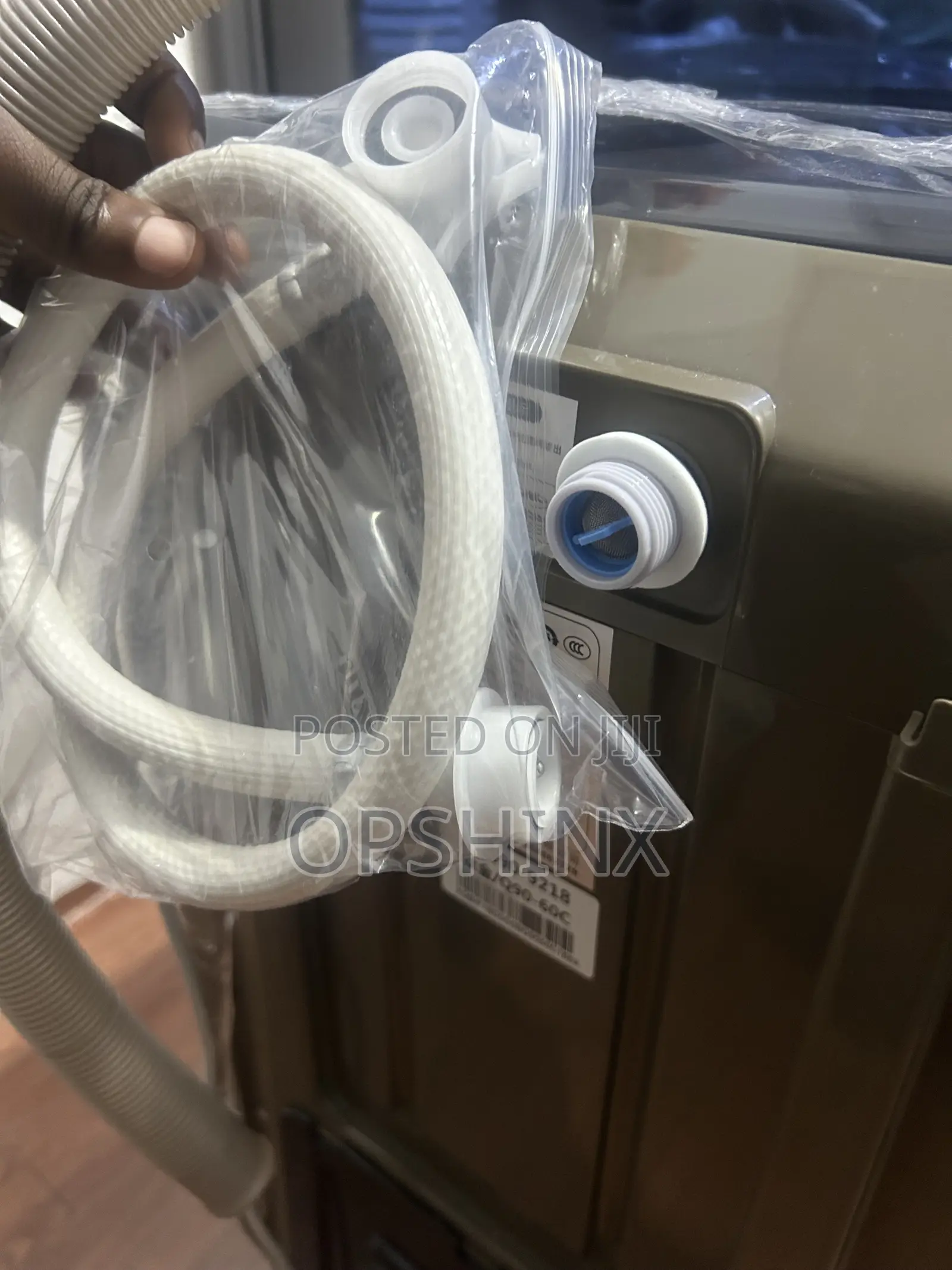 Brand New Yangzi Washing Machine (Top-Load)