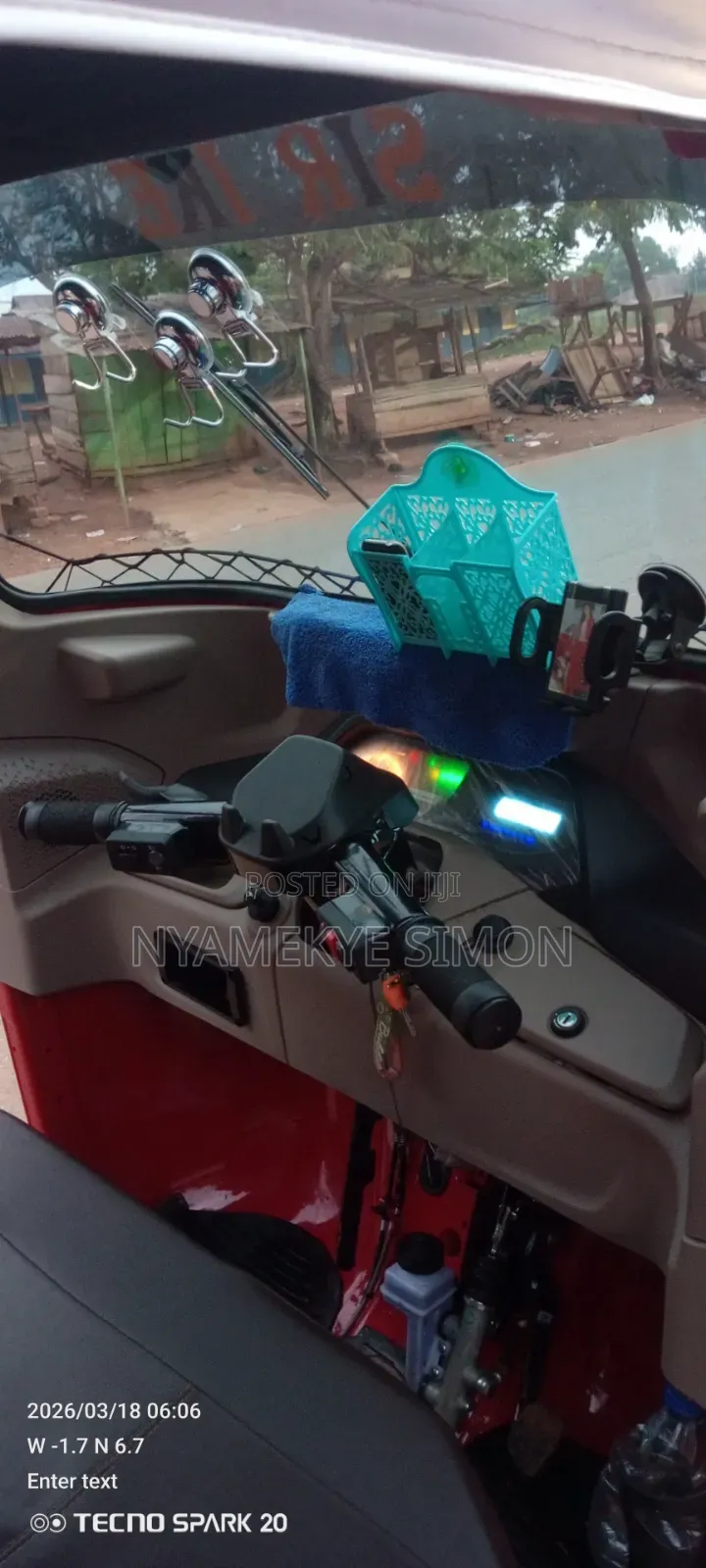 Bajaj RE 2026 Red