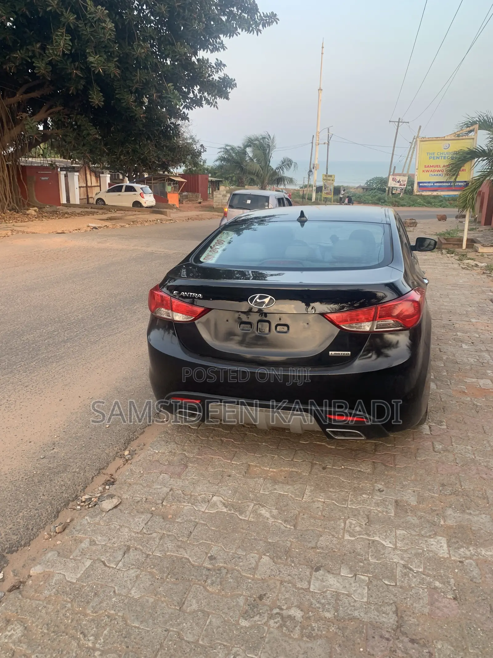Hyundai Elantra GLS Sedan FWD (1.8L 4cyl 6A) 2013 Black