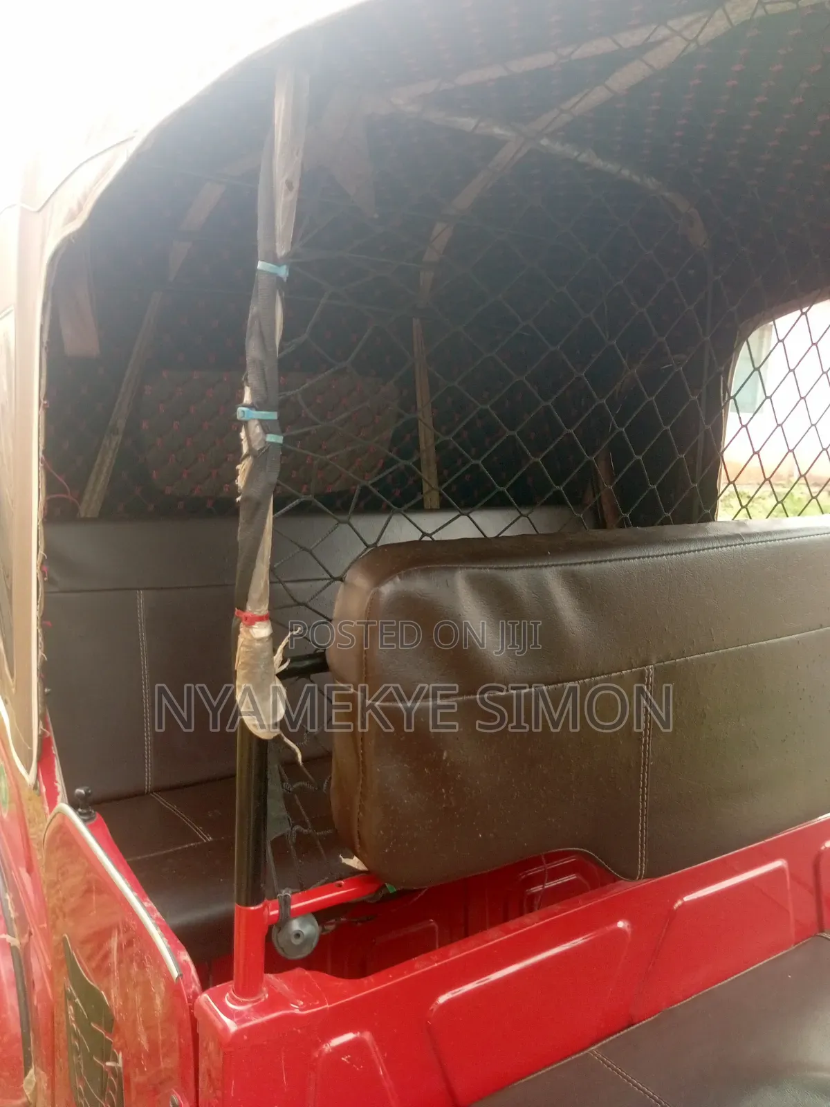 Bajaj RE 2026 Red