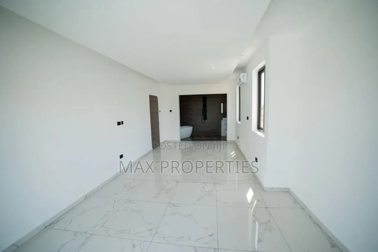4bdrm House in East Legon for sale
