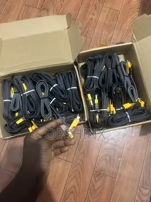 Bumblebee Zinc-Alloy 4 in 1 Data and Charging Cable