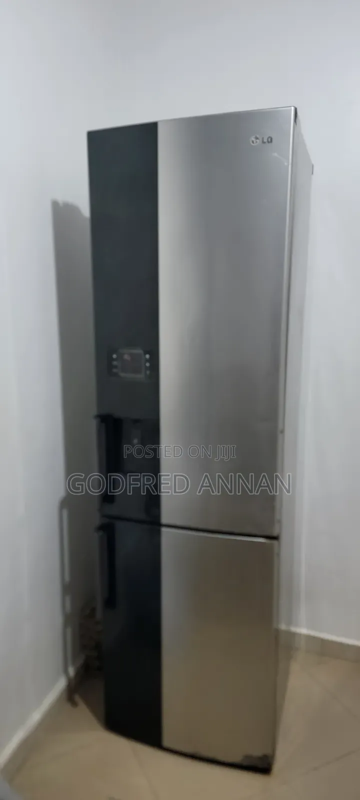 Very Neat and Powerful Lg Fridge
