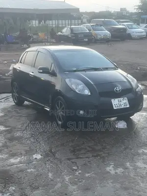 Toyota Vitz 2010 Black