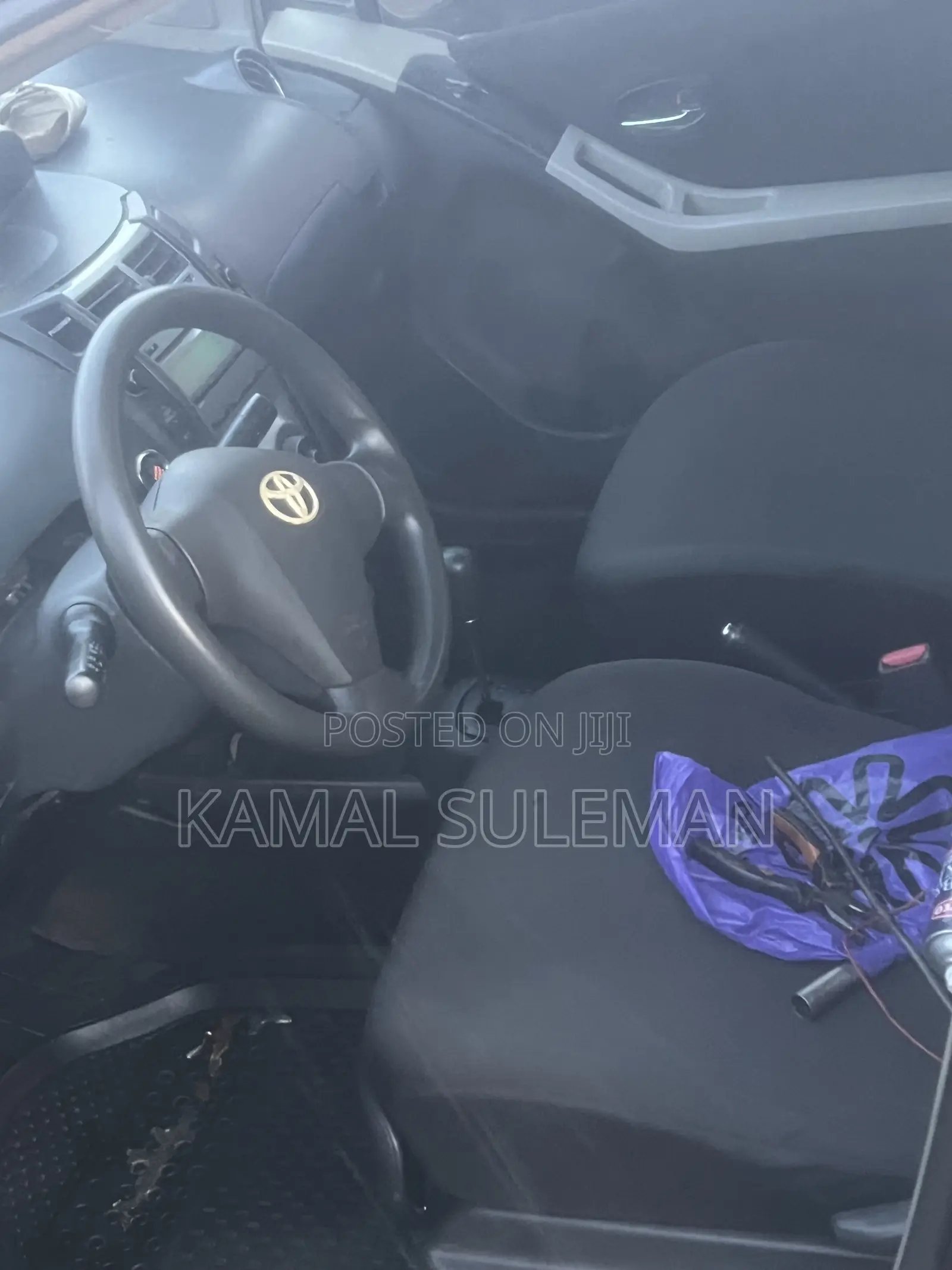 Toyota Vitz 2010 Black