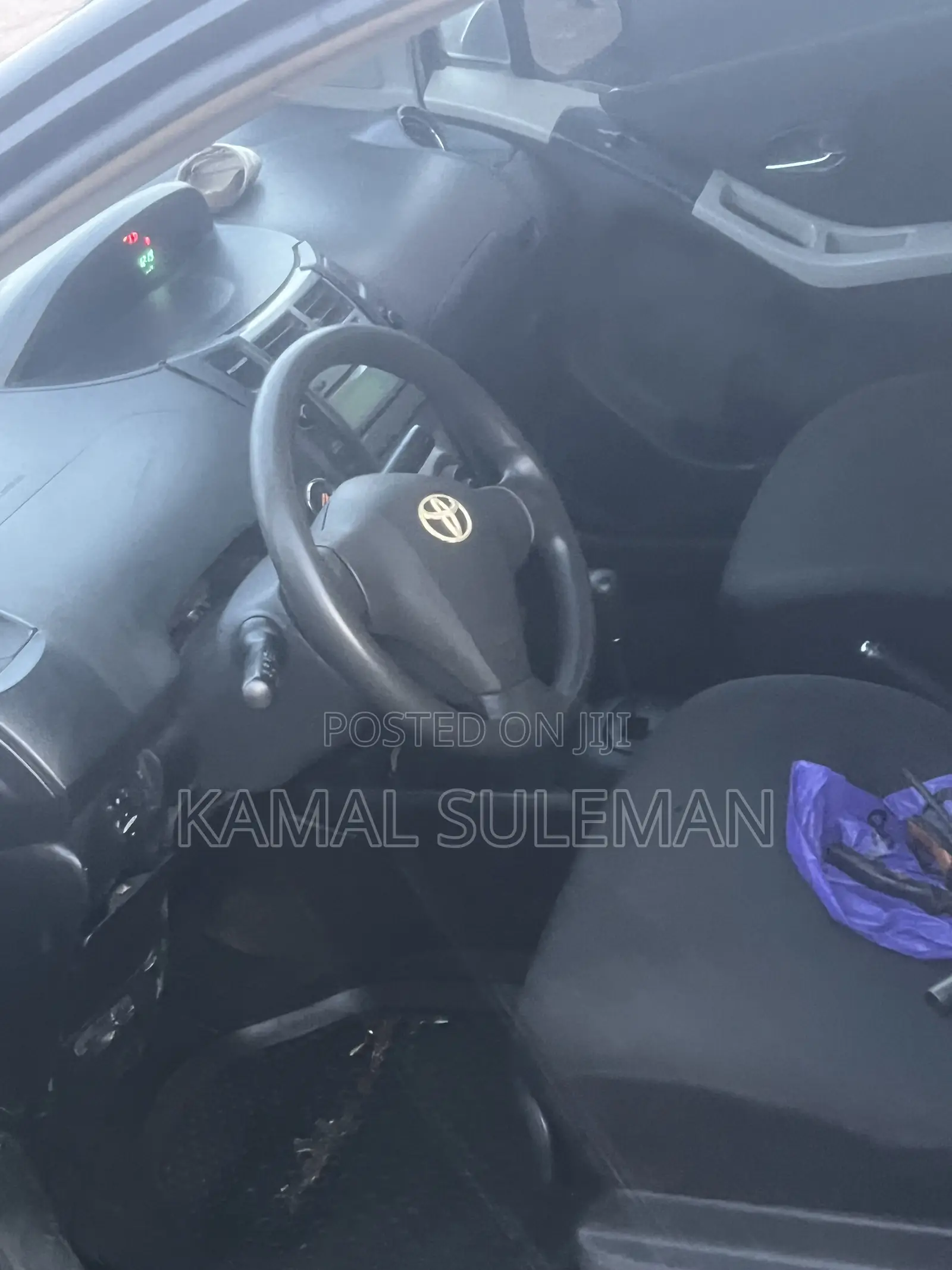 Toyota Vitz 2010 Black