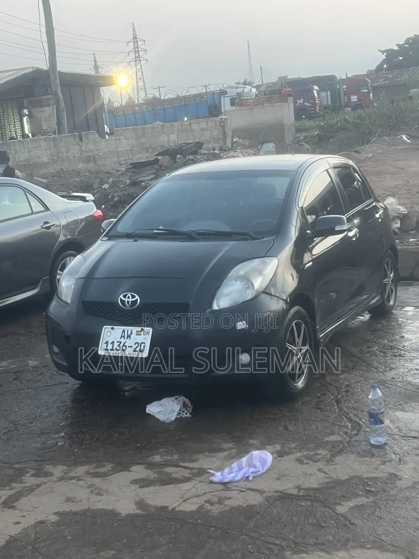 Toyota Vitz 2010 Black