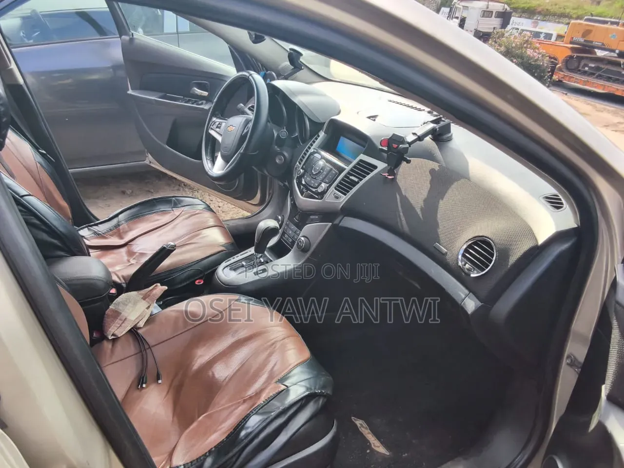 Chevrolet Cruze 1LT 2012 Gold