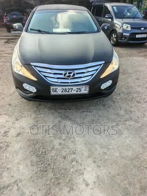 Hyundai Sonata GLS Sedan FWD (2.4L 4cyl 6A) 2013 Matt Black
