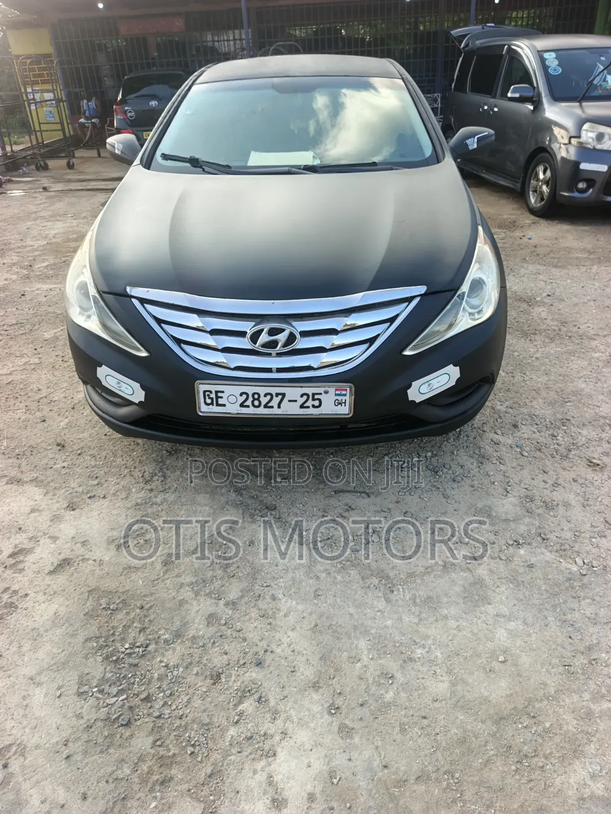 Hyundai Sonata GLS Sedan FWD (2.4L 4cyl 6A) 2013 Matt Black