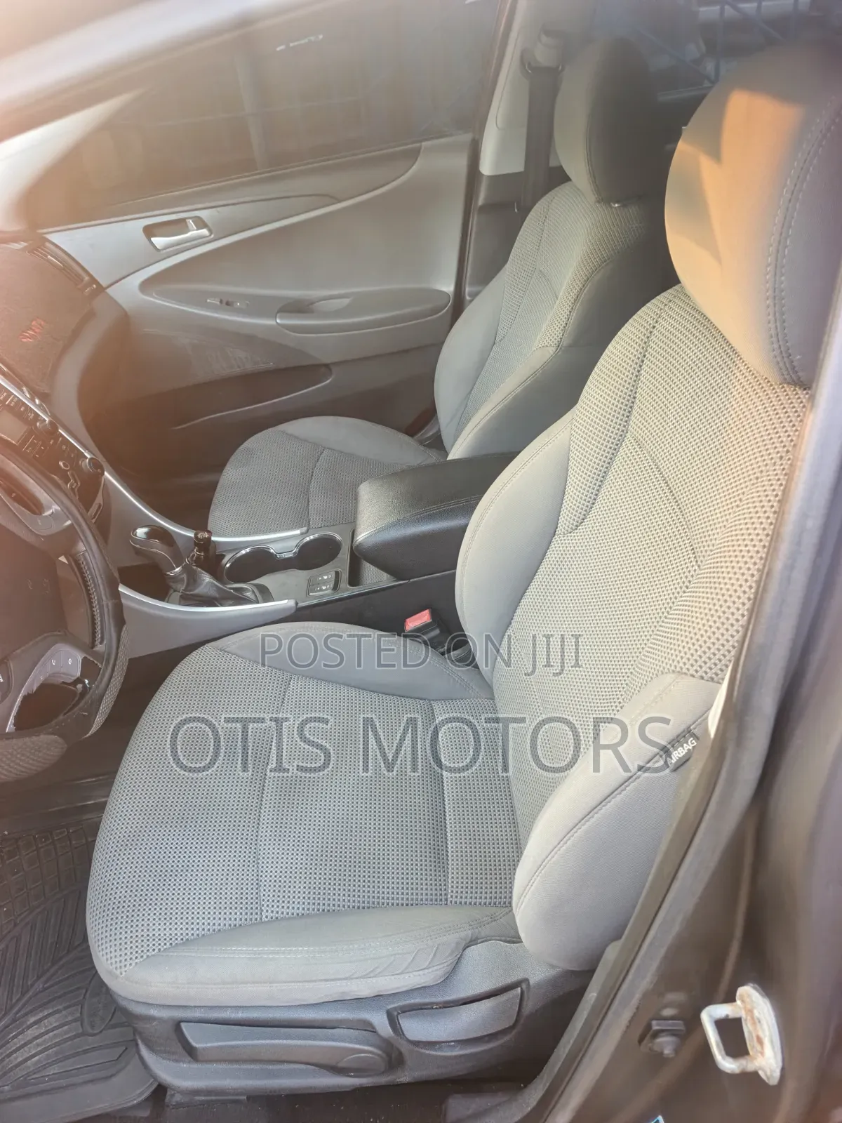 Hyundai Sonata GLS Sedan FWD (2.4L 4cyl 6A) 2013 Matt Black