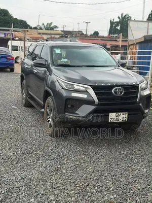 Toyota Fortuner 2.4 D AWD 2022 Black