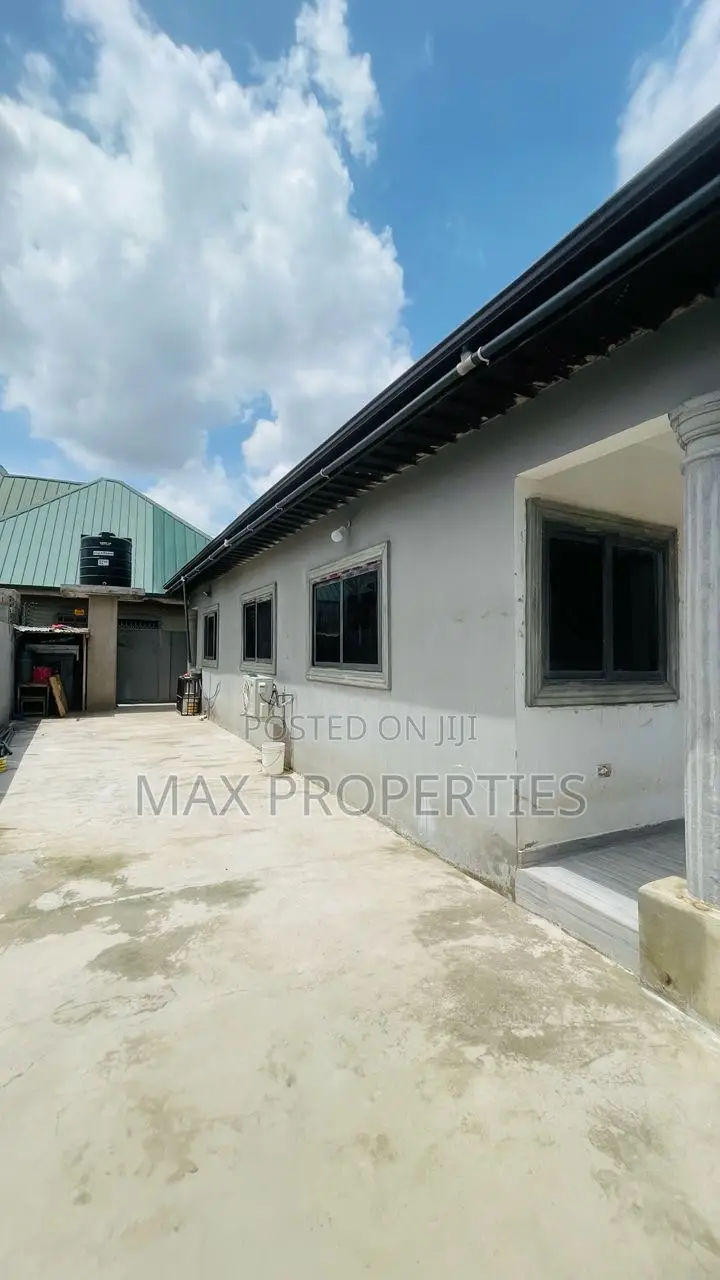 3bdrm House in Amasaman for sale